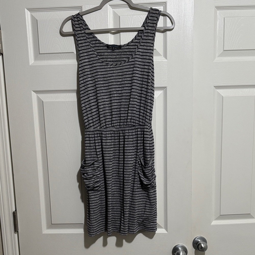 Striped Black and Gray Sleeveless Dress With Pockets